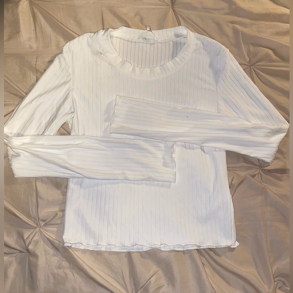 Basic white long sleeve top